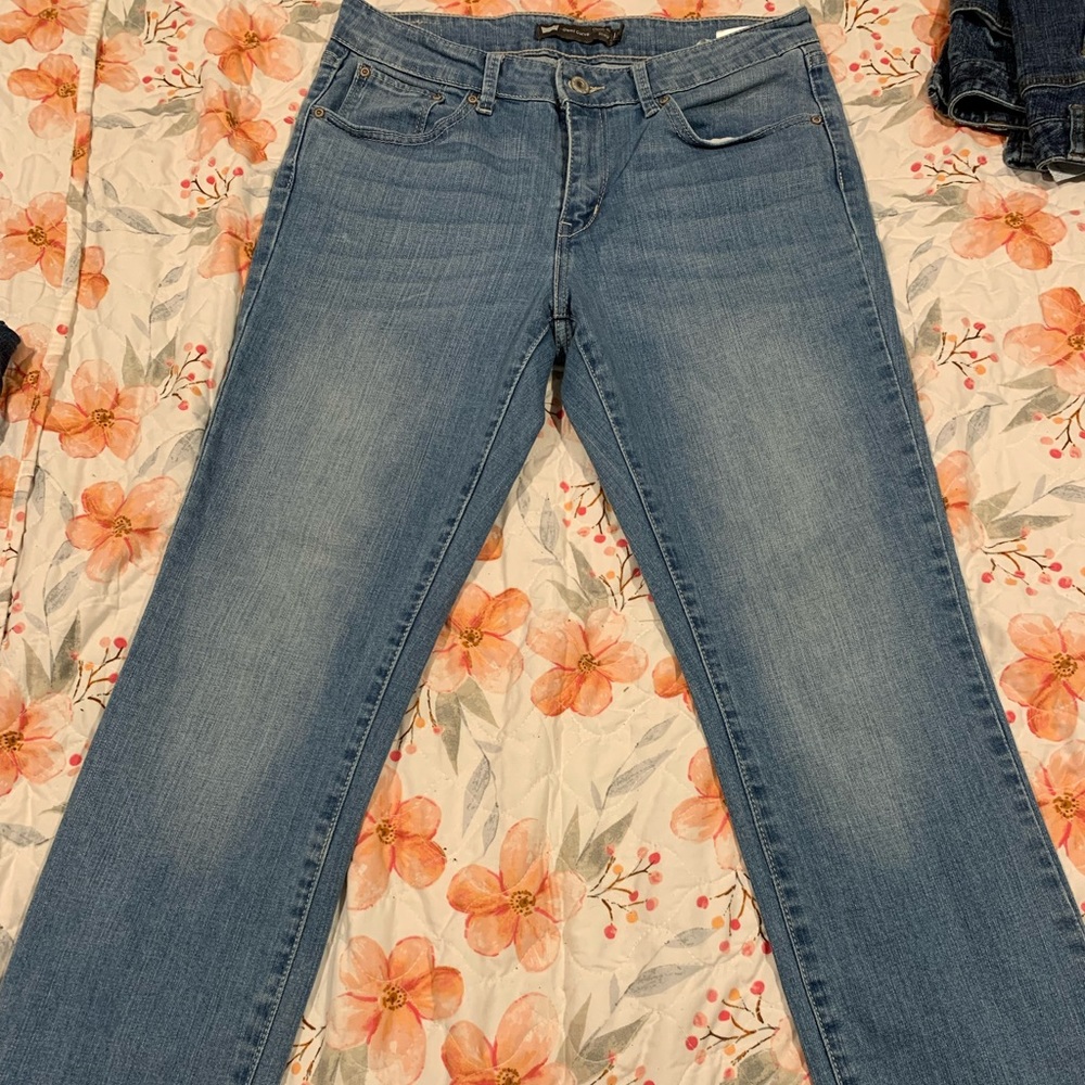 Levi’s, Demi Curve, Classic Rise, Straight